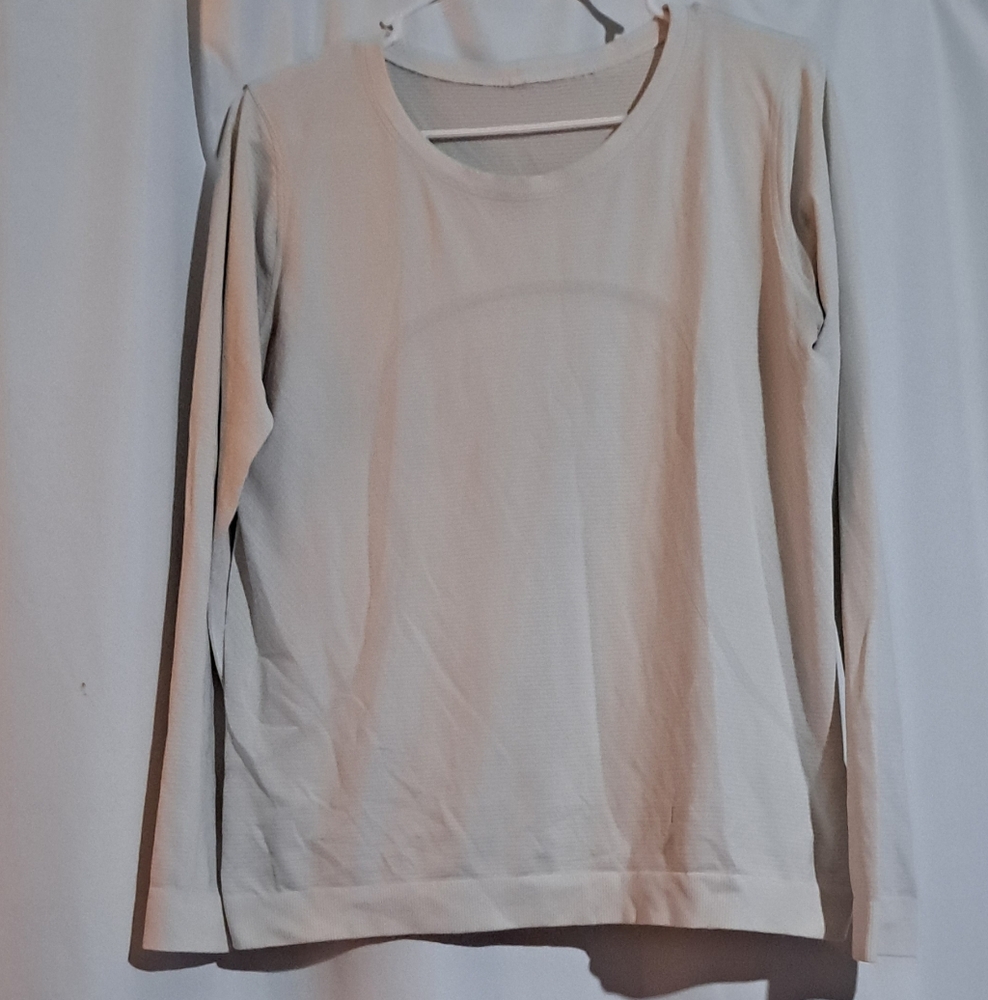 LULULEMON Long Sleeve Gray Top